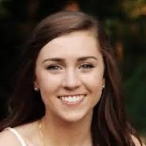 Adrienne Hill Age, Birthday, Birthplace, Bio, Zodiac &  Family