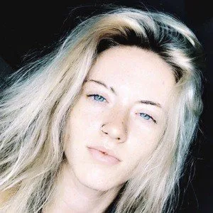 Alexandra Shiver Age, Birthday, Birthplace, Bio, Zodiac &  Family