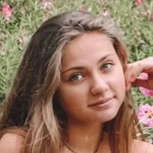 Analeese Bonfiglio Age, Birthday, Birthplace, Bio, Zodiac &  Family