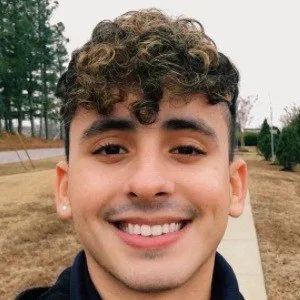 Ángel Moreno Age, Birthday, Birthplace, Bio, Zodiac &  Family