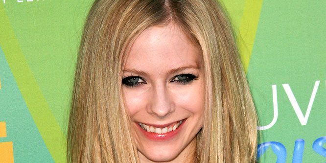Avril Lavigne Age, Birthday, Birthplace, Bio, Zodiac &  Family