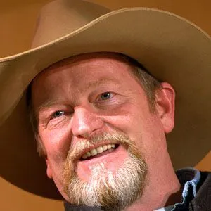 Craig Johnson Age, Birthday, Birthplace, Bio, Zodiac &  Family