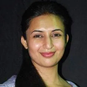 Divyanka Tripathi Age, Birthday, Birthplace, Bio, Zodiac &  Family