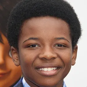 Dusan Brown Age, Birthday, Birthplace, Bio, Zodiac &  Family
