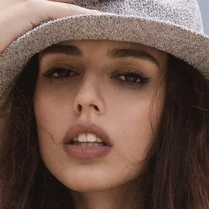 Emira Bugerra Age, Birthday, Birthplace, Bio, Zodiac &  Family