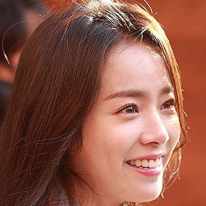 Han Ji-min Age, Birthday, Birthplace, Bio, Zodiac &  Family