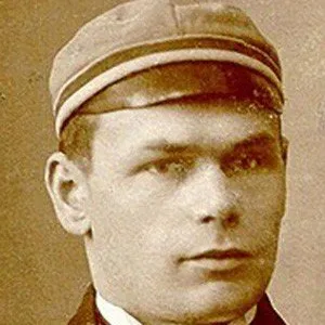 Henrik Visnapuu birthday on January 2, 1890