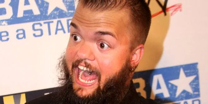 Hornswoggle birthday on May 29, 1986