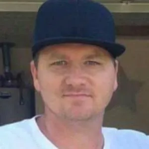 Jamie Hussey Age, Birthday, Birthplace, Bio, Zodiac &  Family