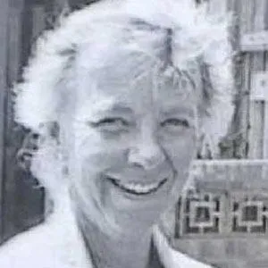 Julia Smith Age, Birthday, Birthplace, Bio, Zodiac &  Family