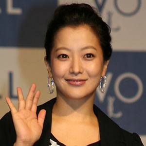 Kim Hee-Sun Age, Birthday, Birthplace, Bio, Zodiac &  Family