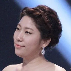 Kim Young Hee Age, Birthday, Birthplace, Bio, Zodiac &  Family