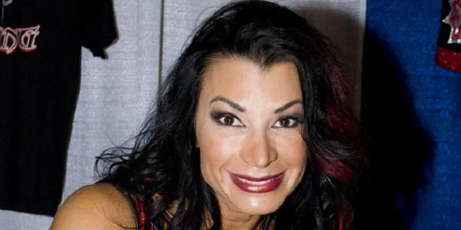 Lisa Marie Varon Age, Birthday, Birthplace, Bio, Zodiac &  Family