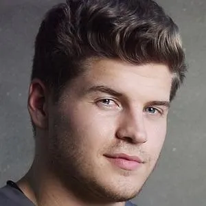 Logan Cain Age, Birthday, Birthplace, Bio, Zodiac &  Family