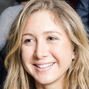 Lottie Julia Bildirici Age, Birthday, Birthplace, Bio, Zodiac &  Family