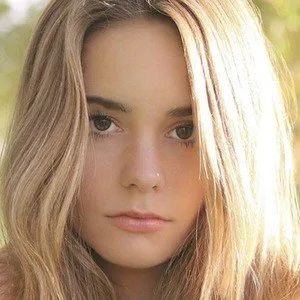 Makenzie Raine Age, Birthday, Birthplace, Bio, Zodiac &  Family