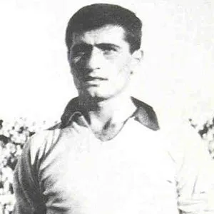 Mimis Papaioannou birthday on November 25, 1942