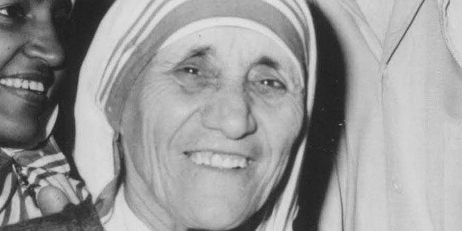 Mother Teresa Age, Birthday, Birthplace, Bio, Zodiac &  Family