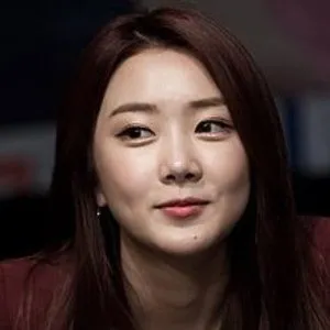 Park Su-bin birthday on February 12, 1994