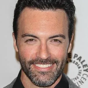 Reid Scott Age, Birthday, Birthplace, Bio, Zodiac &  Family