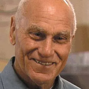 Richard Serra Age, Birthday, Birthplace, Bio, Zodiac &  Family