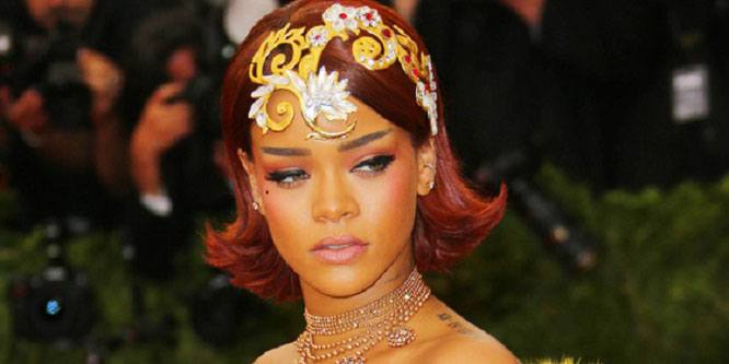 Rihanna Age, Birthday, Birthplace, Bio, Zodiac &  Family