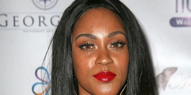 Shontelle Age, Birthday, Birthplace, Bio, Zodiac &  Family