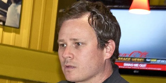 Tom DeLonge Age, Birthday, Birthplace, Bio, Zodiac &  Family