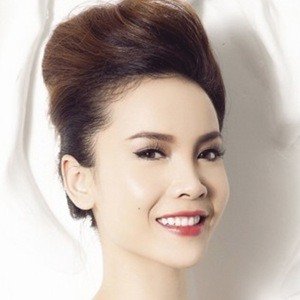 Yen Trang Age, Birthday, Birthplace, Bio, Zodiac &  Family